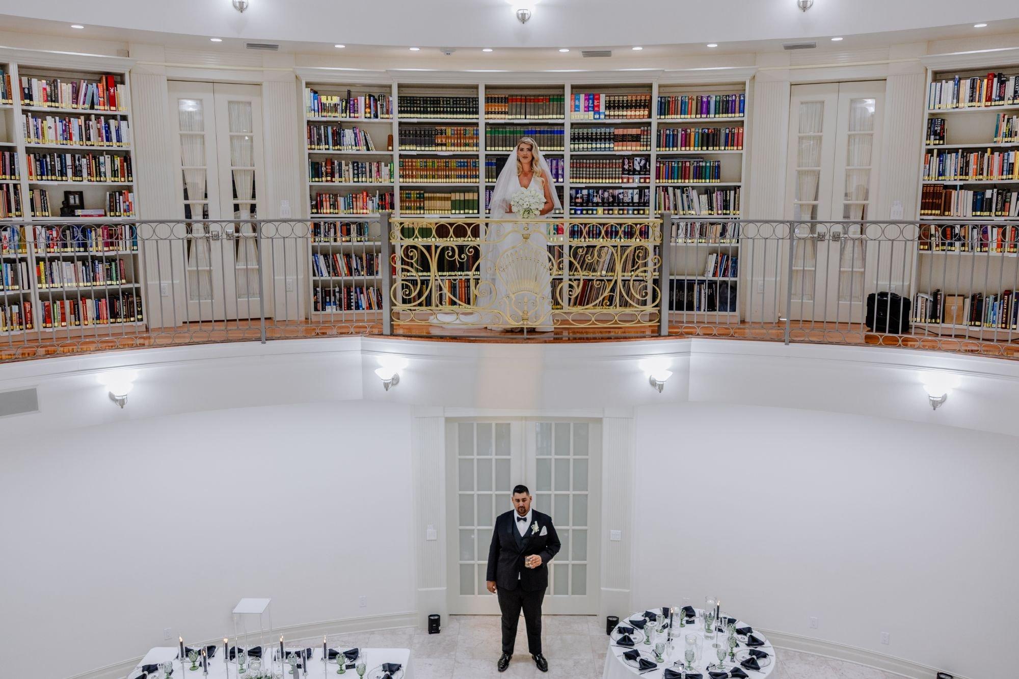 carousel-hero-element image-4