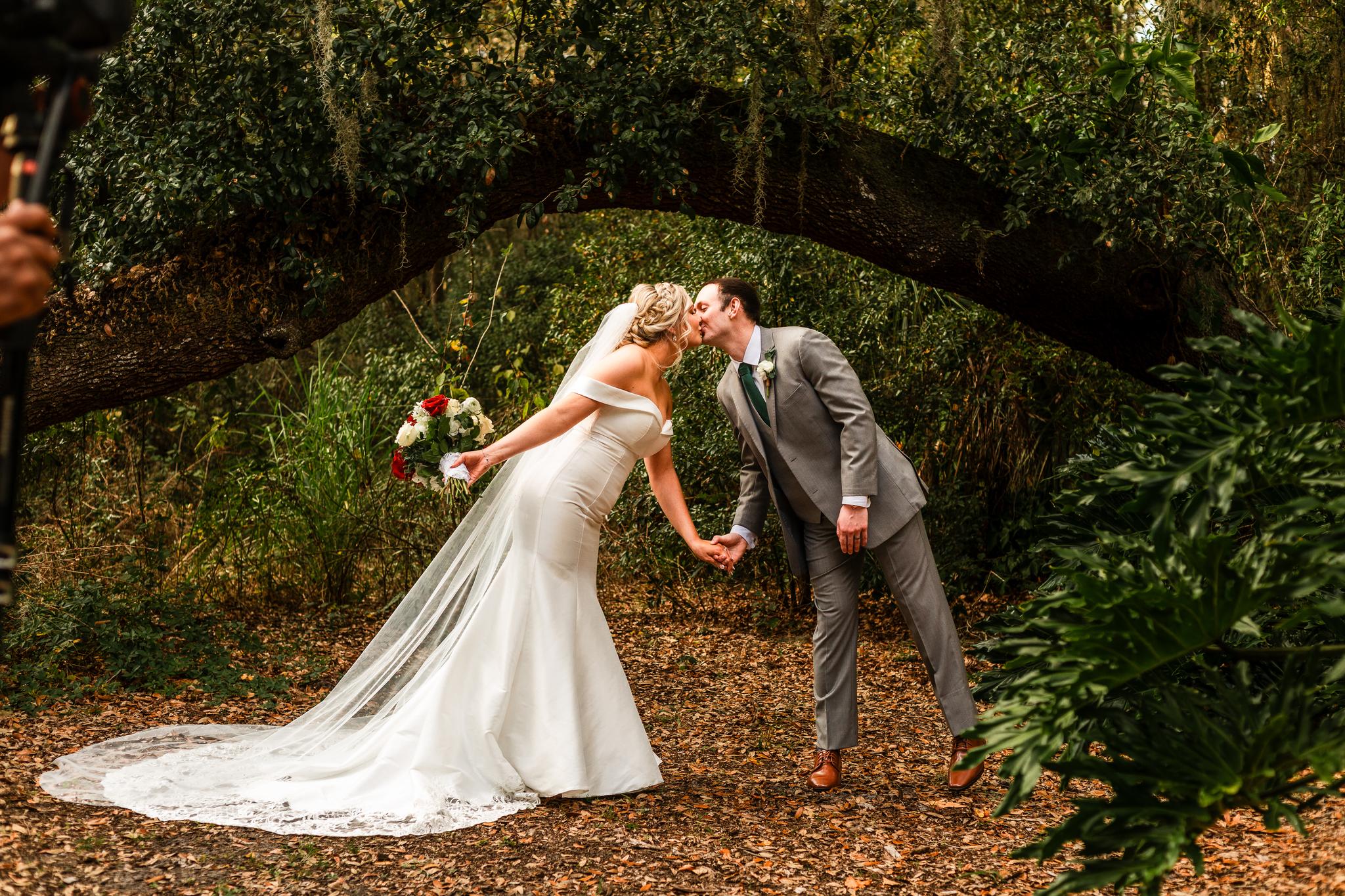The Unseen Magic of Professional Wedding Photography